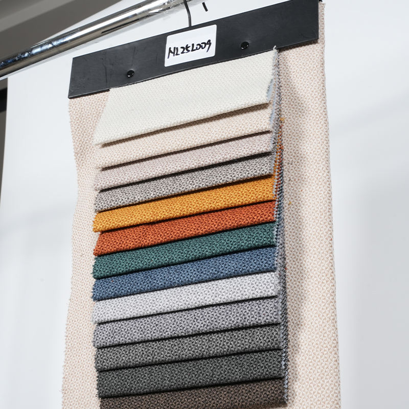 Tissu de canapé en polyester jacquard à grille à cinq caractères Tissu de canapé en polyester jacquard à grille à cinq caractères
